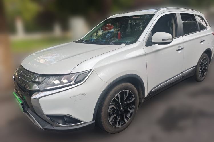 Used Mitsubishi Outlander 2020 2.4L 4x4 Zhi Xiang Edition 5 Seats Guazi used car, China used car export, Used car for sale, Used cars, Cheapest cars for sale