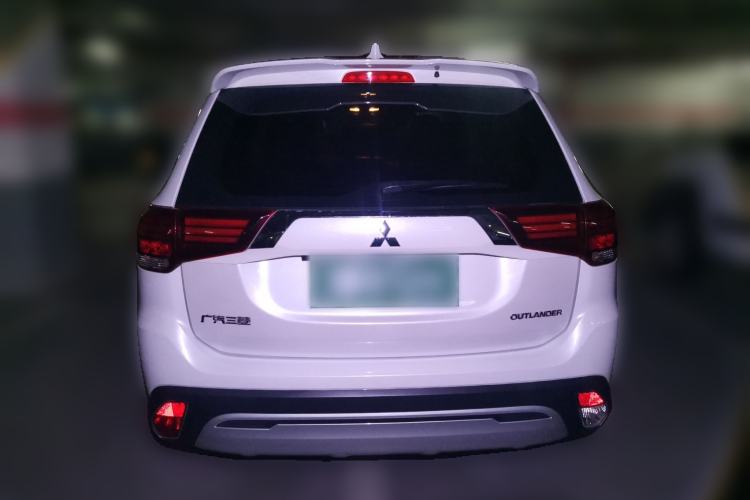 Used Mitsubishi Outlander 2020 2.0L Two-Wheel Drive Comfort Edition 7-Seater Rear
