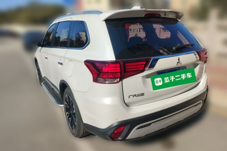Used Mitsubishi Outlander 2020 2.4L 4x4 Zhi Xiang Edition 7-Seater Rear Left 45 Deg