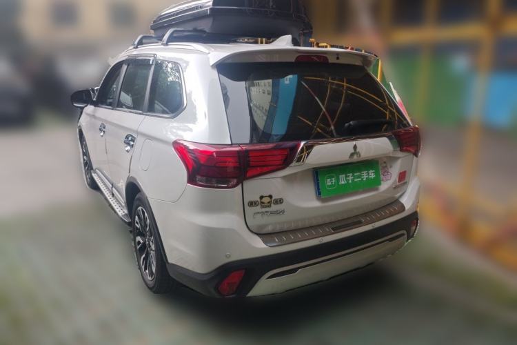 Used Mitsubishi Outlander 2020 2.4L 4x4 Zhi Xiang Edition 7-Seater Rear Left 45 Deg