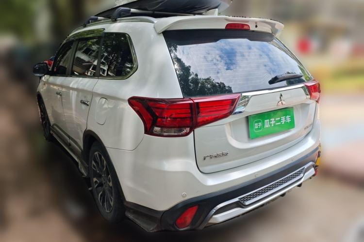 Used Mitsubishi Outlander 2020 2.4L 4x4 Zhi Xiang Edition 7-Seater Rear Left 45 Deg
