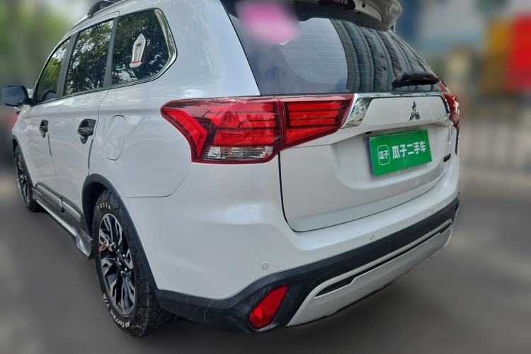 Used Mitsubishi Outlander 2020 2.4L 4x4 Zhi Xiang Edition 7-Seater Rear Left 45 Deg
