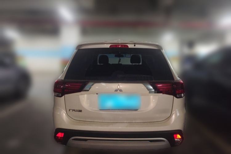 Used Mitsubishi Outlander 2020 2.0L Two-Wheel Drive Comfort Edition 7-Seater Rear