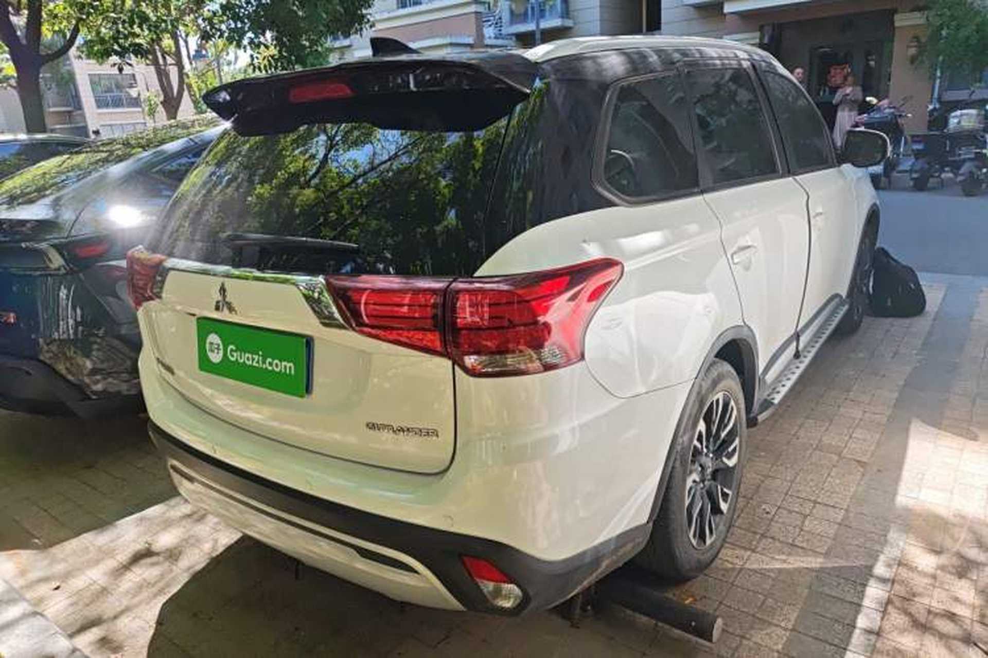 Used Mitsubishi Outlander 2020 2.0L Two-Wheel Drive Enjoyment Version 5 Seats Rear Right 45 Deg