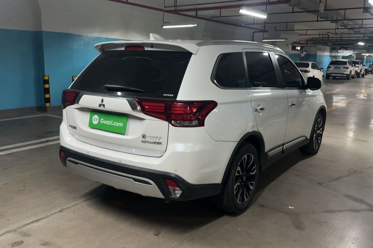 Used Mitsubishi Outlander 2020 2.4L 4x4 Zhi Xiang Edition 7-Seater Rear Right 45 Deg