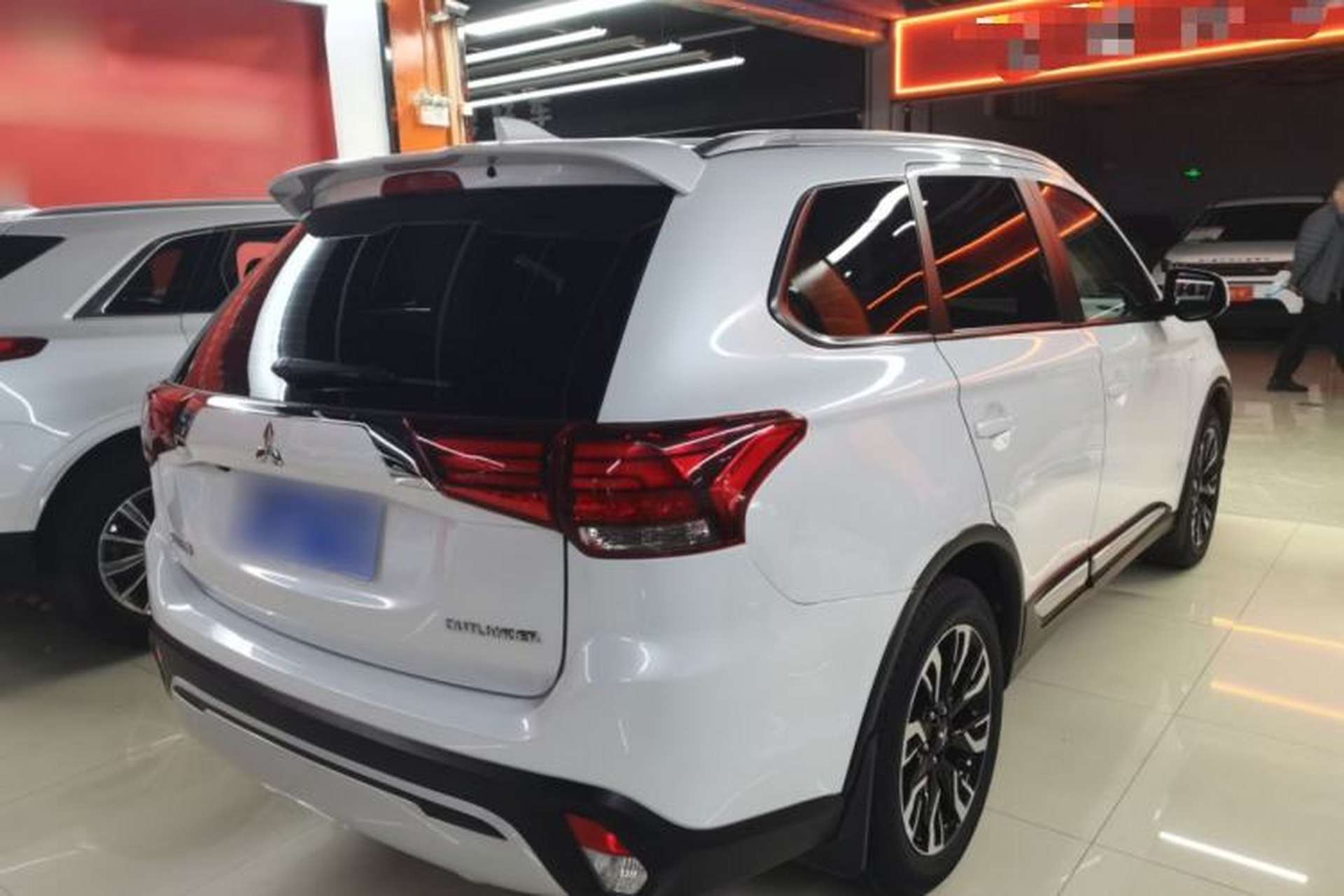 Used Mitsubishi Outlander 2020 2.0L Two-Wheel Drive Comfort Edition 5 Seats Rear Right 45 Deg