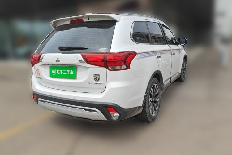 Used Mitsubishi Outlander 2020 2.4L 4x4 Zhi Xiang Edition 5 Seats Rear Right 45 Deg