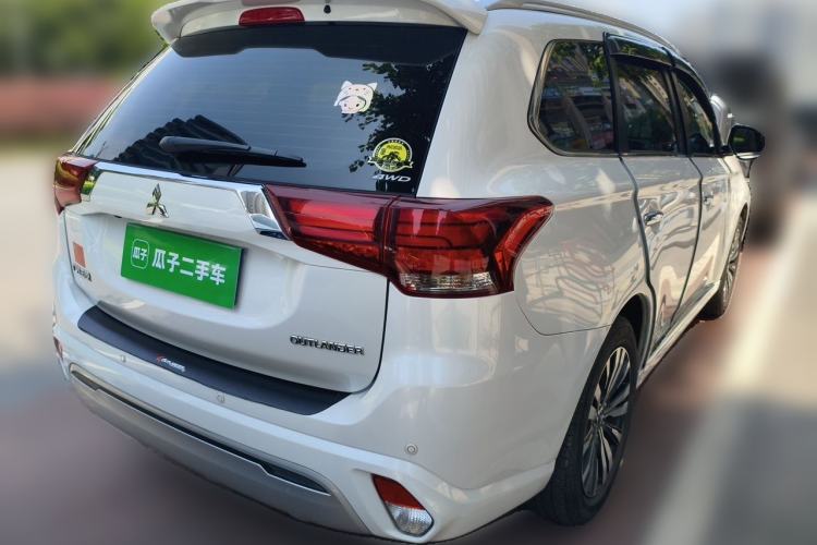 Used Mitsubishi Outlander 2020 2.4L 4x4 Zhi Xiang Edition 7-Seater Rear Right 45 Deg