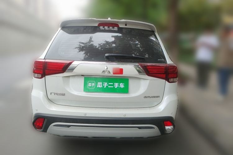 Used Mitsubishi Outlander 2020 2.4L 4x4 Zhi Xiang Edition 7-Seater Rear