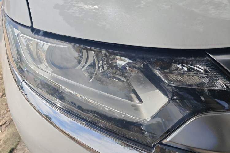 Used Mitsubishi Outlander 2020 2.0L Two-Wheel Drive Enjoyment Version 5 Seats Right Front Headlight