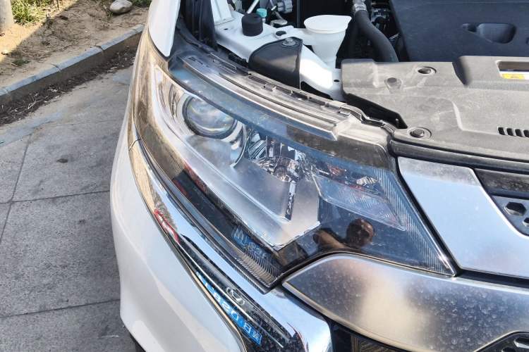Used Mitsubishi Outlander 2020 2.0L Two-Wheel Drive Enjoyment Version 5 Seats Right Front Headlight