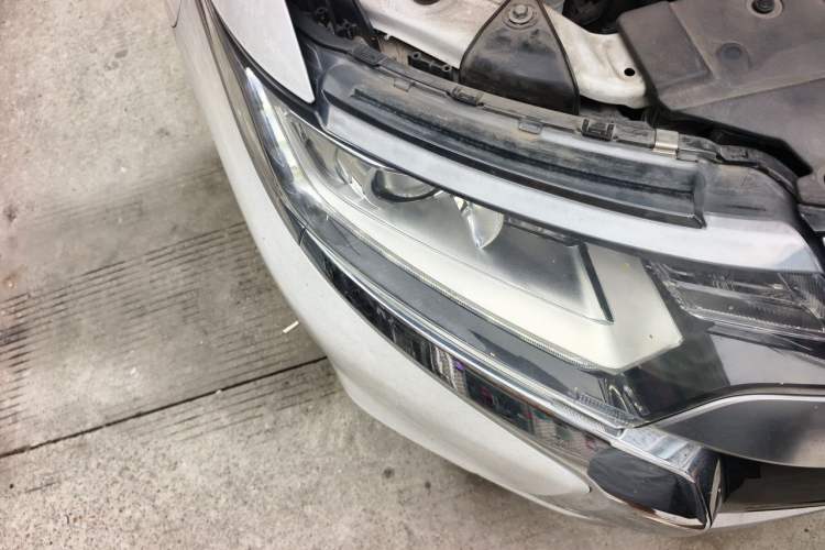 Used Mitsubishi Outlander 2020 2.0L Two-Wheel Drive Comfort Edition 7-Seater Right Front Headlight