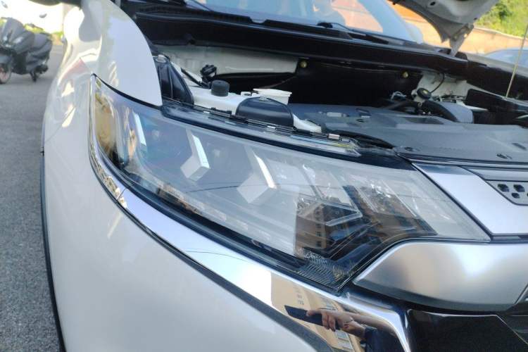 Used Mitsubishi Outlander 2020 2.4L 4x4 Zhi Xiang Edition 5 Seats Right Front Headlight