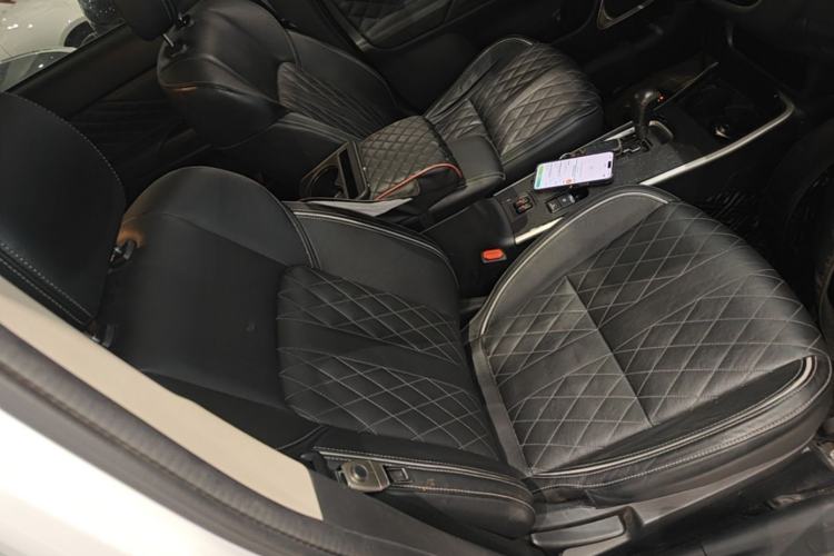Used Mitsubishi Outlander 2020 2.4L 4x4 Zhi Xiang Edition 5 Seats Right Front Seat