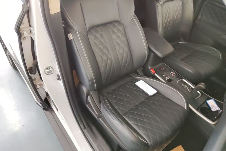 Used Mitsubishi Outlander 2020 2.4L 4x4 Zhi Xiang Edition 7-Seater Right Front Seat