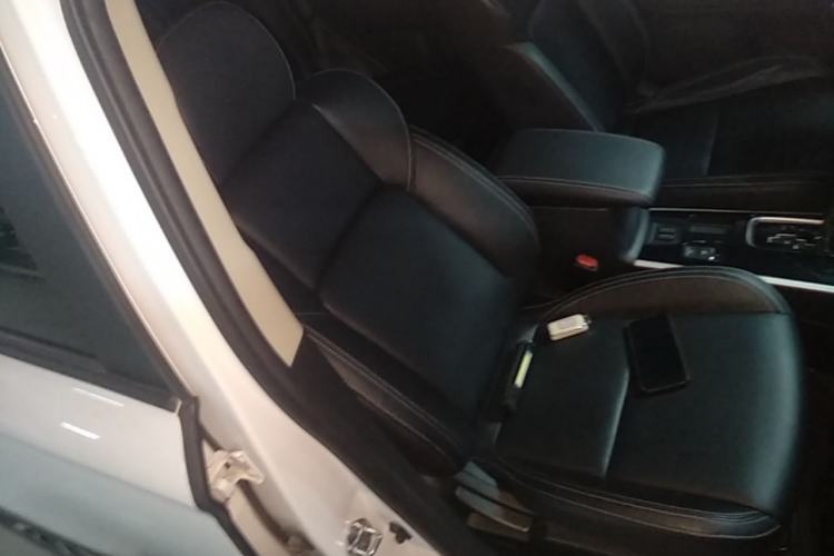 Used Mitsubishi Outlander 2020 2.0L Two-Wheel Drive Enjoyment Version 5 Seats Right Front Seat