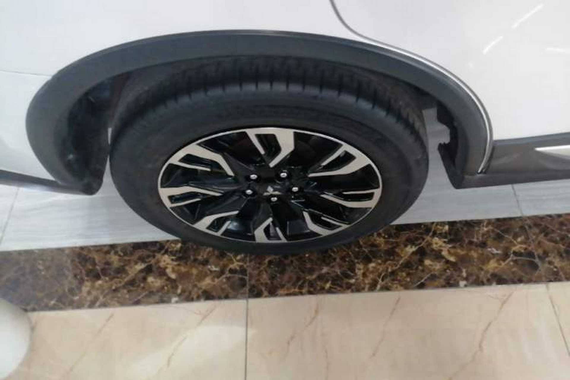 Used Mitsubishi Outlander 2020 2.4L 4x4 Zhi Xiang Edition 5 Seats Right Rear Wheel Hub