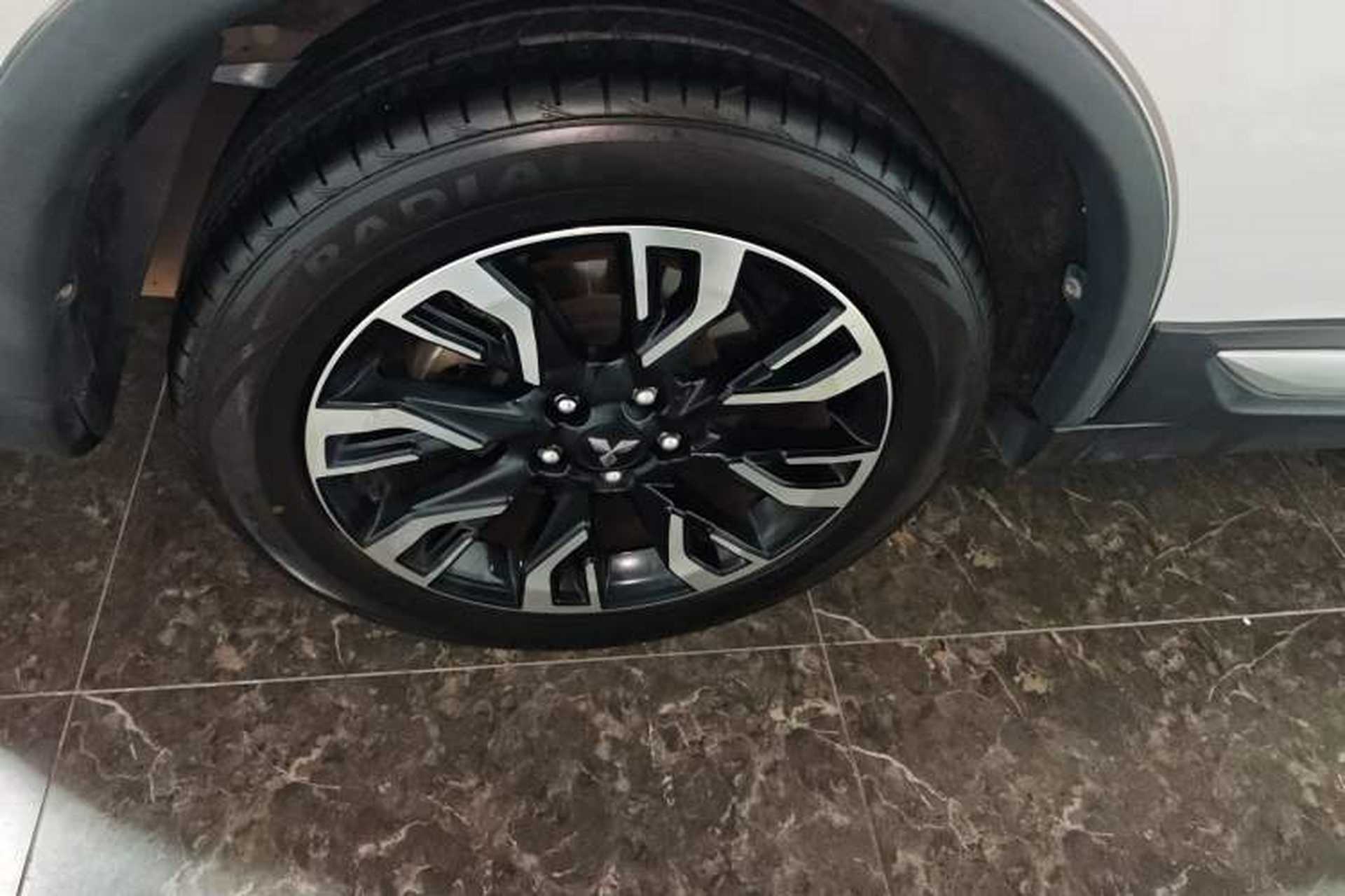 Used Mitsubishi Outlander 2020 2.0L Two-Wheel Drive Enjoyment Version 5 Seats Right Rear Wheel Hub