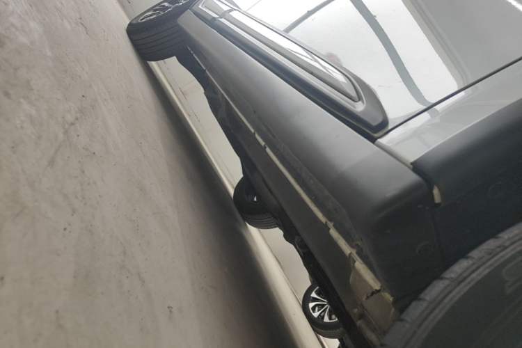 Used Mitsubishi Outlander 2020 2.4L 4x4 Zhi Xiang Edition 7-Seater Right Side Sill