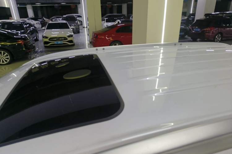 Used Mitsubishi Outlander 2020 2.4L 4x4 Zhi Xiang Edition 7-Seater Roof