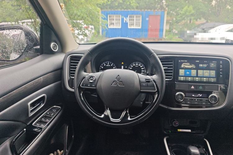 Used Mitsubishi Outlander 2020 2.0L Two-Wheel Drive Enjoyment Version 5 Seats Steering Wheel