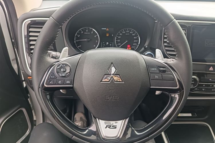 Used Mitsubishi Outlander 2020 2.4L 4x4 Zhi Xiang Edition 7-Seater Steering Wheel