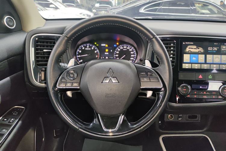 Used Mitsubishi Outlander 2020 2.4L 4x4 Zhi Xiang Edition 7-Seater Steering Wheel