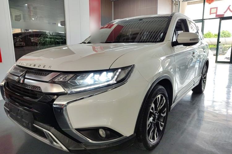 Used Mitsubishi Outlander 2020 2.4L 4x4 Zhi Xiang Edition 7-Seater Guazi used car, China used car export, Used car for sale, Used  cars, Cheapest cars for sale