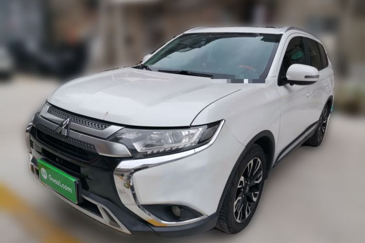 Used Mitsubishi Outlander 2020 2.0L Two-Wheel Drive Enjoyment Version 5 Seats Guazi used car, China used car export, Used car for sale, Used  cars, Cheapest cars for sale