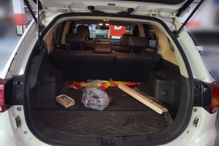 Used Mitsubishi Outlander 2020 2.4L 4x4 Zhi Xiang Edition 5 Seats Trunk