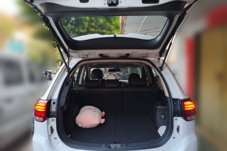 Used Mitsubishi Outlander 2020 2.4L 4x4 Zhi Xiang Edition 7-Seater Trunk