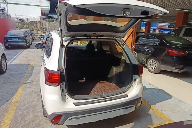 Used Mitsubishi Outlander 2020 2.0L Two-Wheel Drive Enjoyment Version 5 Seats Trunk