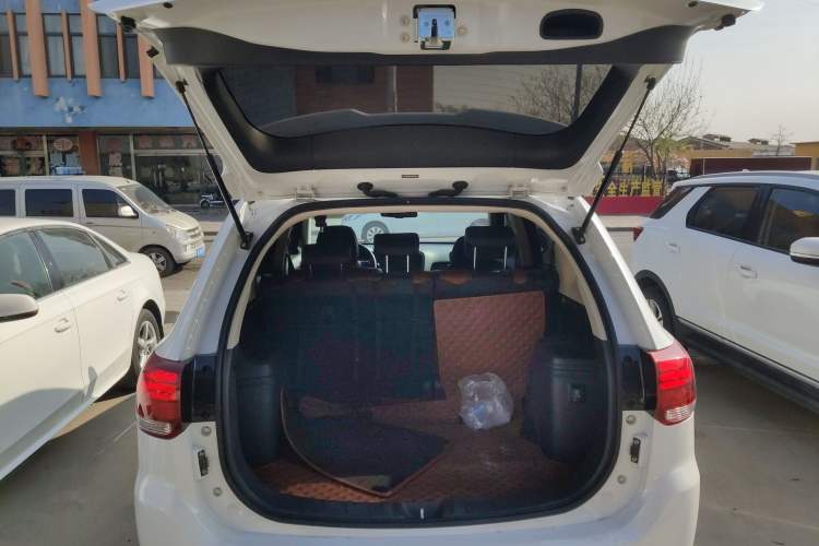 Used Mitsubishi Outlander 2020 2.0L Two-Wheel Drive Enjoyment Version 5 Seats Trunk