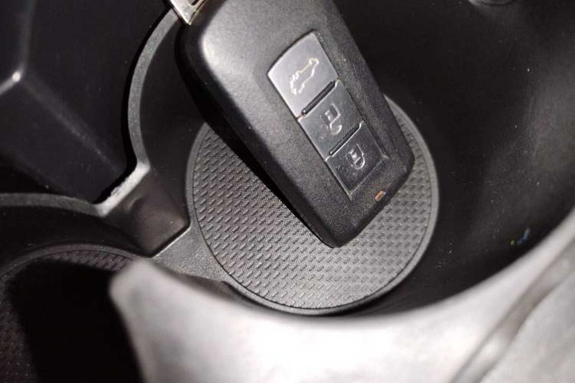 Used Mitsubishi Outlander 2020 2.4L 4x4 Zhi Xiang Edition 5 Seats Vehicle Key