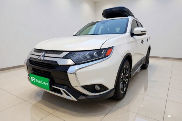Used Mitsubishi Outlander 2020 2.4L 4x4 Zhi Xiang Edition 7-Seater
