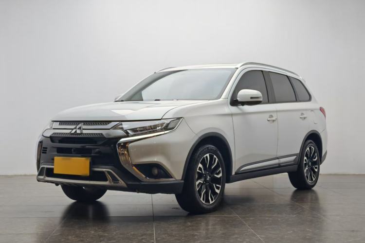 Ojetý Mitsubishi Outlander 2020 2.0L Two-Wheel Drive Enjoyment Version 5 Seats Guazi used car, China used car export, Used car for sale, Used  cars, Cheapest cars for sale