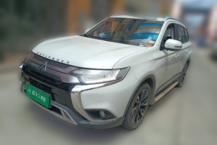 Used Mitsubishi Outlander 2020 2.0L Two-Wheel Drive Enjoyment Version 5 Seats Guazi used car, China used car export, Used car for sale, Used  cars, Cheapest cars for sale