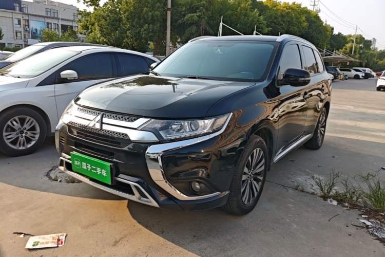 Ojetý Mitsubishi Outlander 2021 2.0L Two-Wheel Drive Comfort Edition 5 Seats Guazi used car, China used car export, Used car for sale, Used cars, Cheapest cars for sale