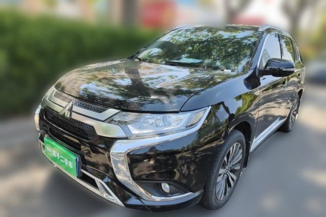 Used Mitsubishi Outlander 2021 2.0L Two-Wheel Drive Comfort Edition 7 Seats
