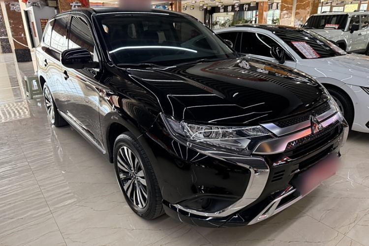 Used Mitsubishi Outlander 2021 2.0L Two-Wheel Drive Comfort Edition 5 Seats Exterior 2