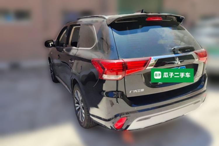 Used Mitsubishi Outlander 2021 Revised Version 2.0L Two-Wheel Drive Comfort Edition 5 Seats Exterior 3