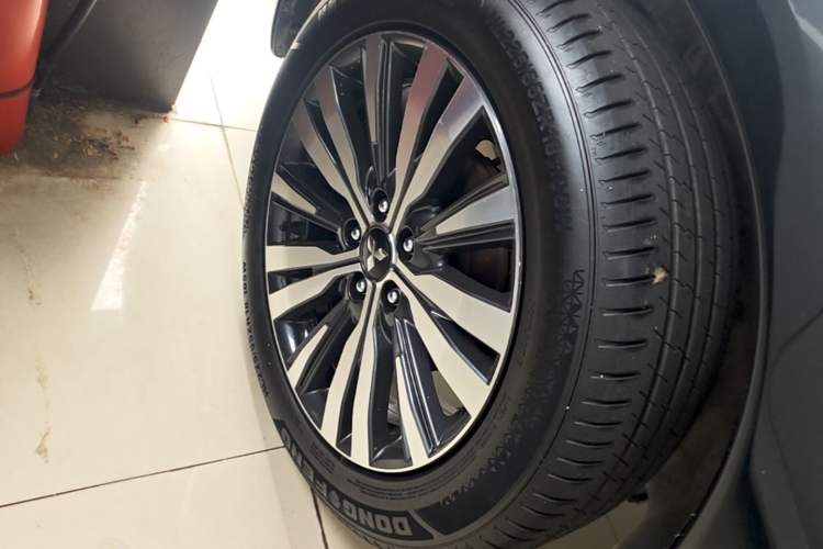 Used Mitsubishi Outlander 2021 Revised Version 2.0L Two-Wheel Drive Enjoyment Edition 5 Seats Exterior 4
