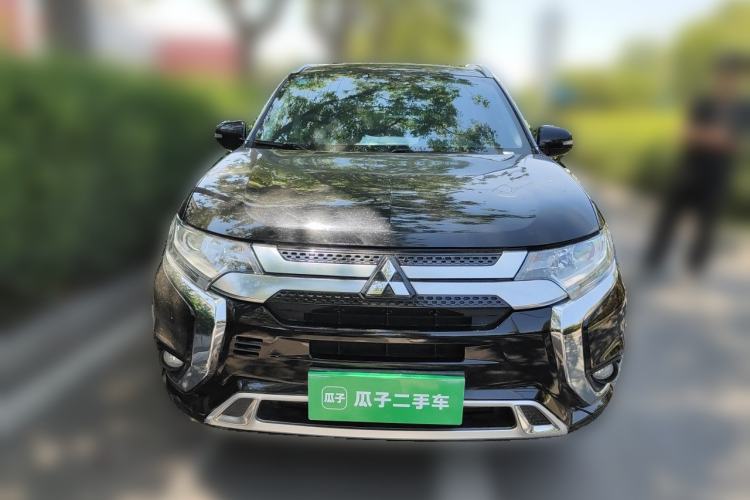 Used Mitsubishi Outlander 2021 2.0L Two-Wheel Drive Comfort Edition 7 Seats Front