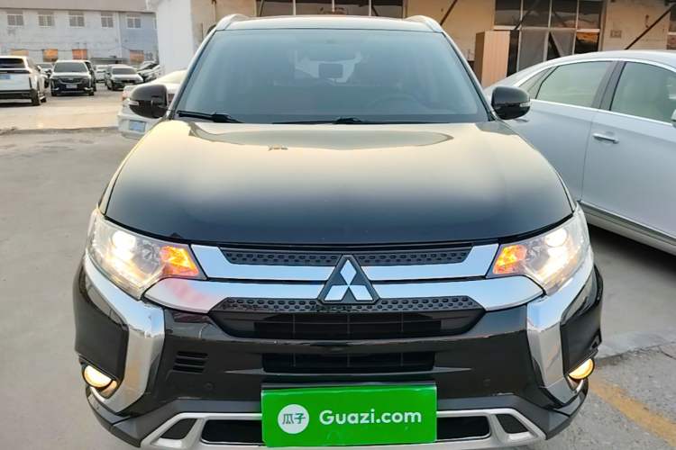 Used Mitsubishi Outlander 2021 2.0L Two-Wheel Drive Comfort Edition 5 Seats Front