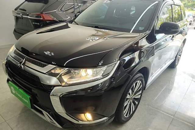 Used Mitsubishi Outlander 2021 2.0L Two-Wheel Drive Comfort Edition 5 Seats