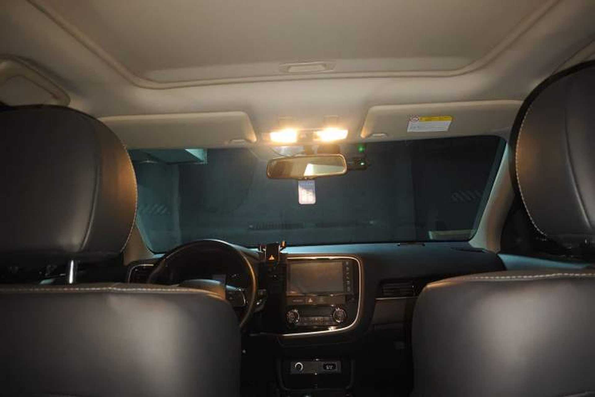 Used Mitsubishi Outlander 2021 Revised Version 2.0L Two-Wheel Drive Enjoyment Edition 5 Seats Headliner