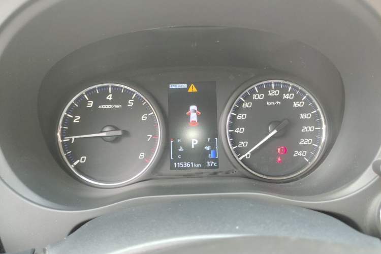 Used Mitsubishi Outlander 2021 2.4L 4x4 Comfort Edition 5 Seats Instrument Cluster
