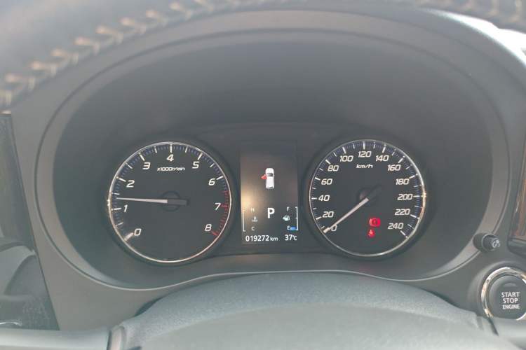 Used Mitsubishi Outlander 2021 Revised Version 2.0L Two-Wheel Drive Comfort Edition 7 Seats Instrument Cluster