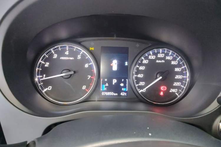 Used Mitsubishi Outlander 2021 2.0L Two-Wheel Drive Comfort Edition 5 Seats Instrument Cluster