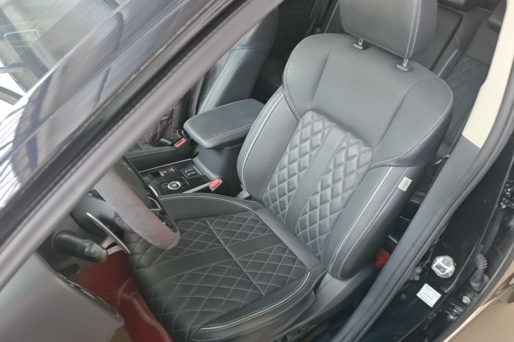 Used Mitsubishi Outlander 2021 2.4L 4x4 Zhi Xiang Edition 7 Seats Left Front Seat
